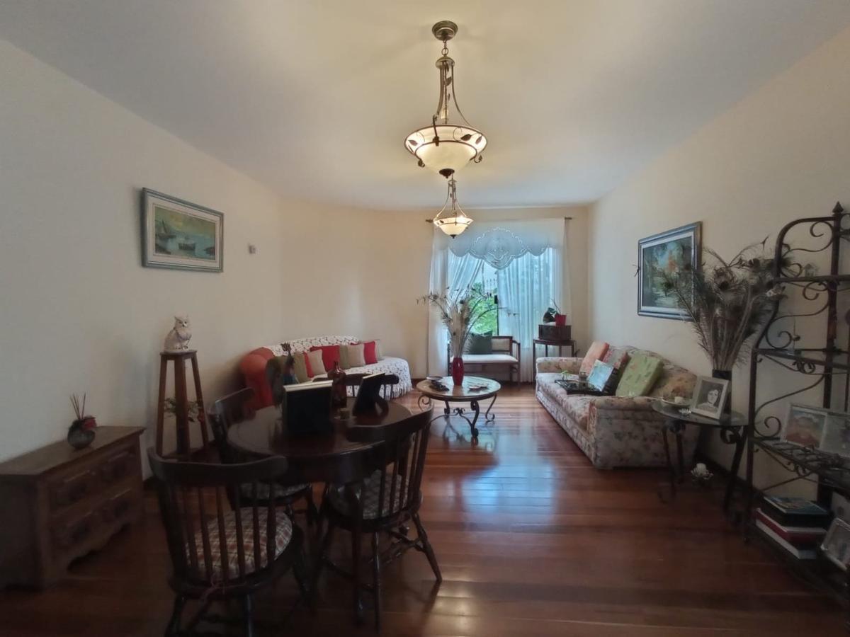 Casa, Buritis, 4 Quartos, 3 Vagas, 2 Suítes