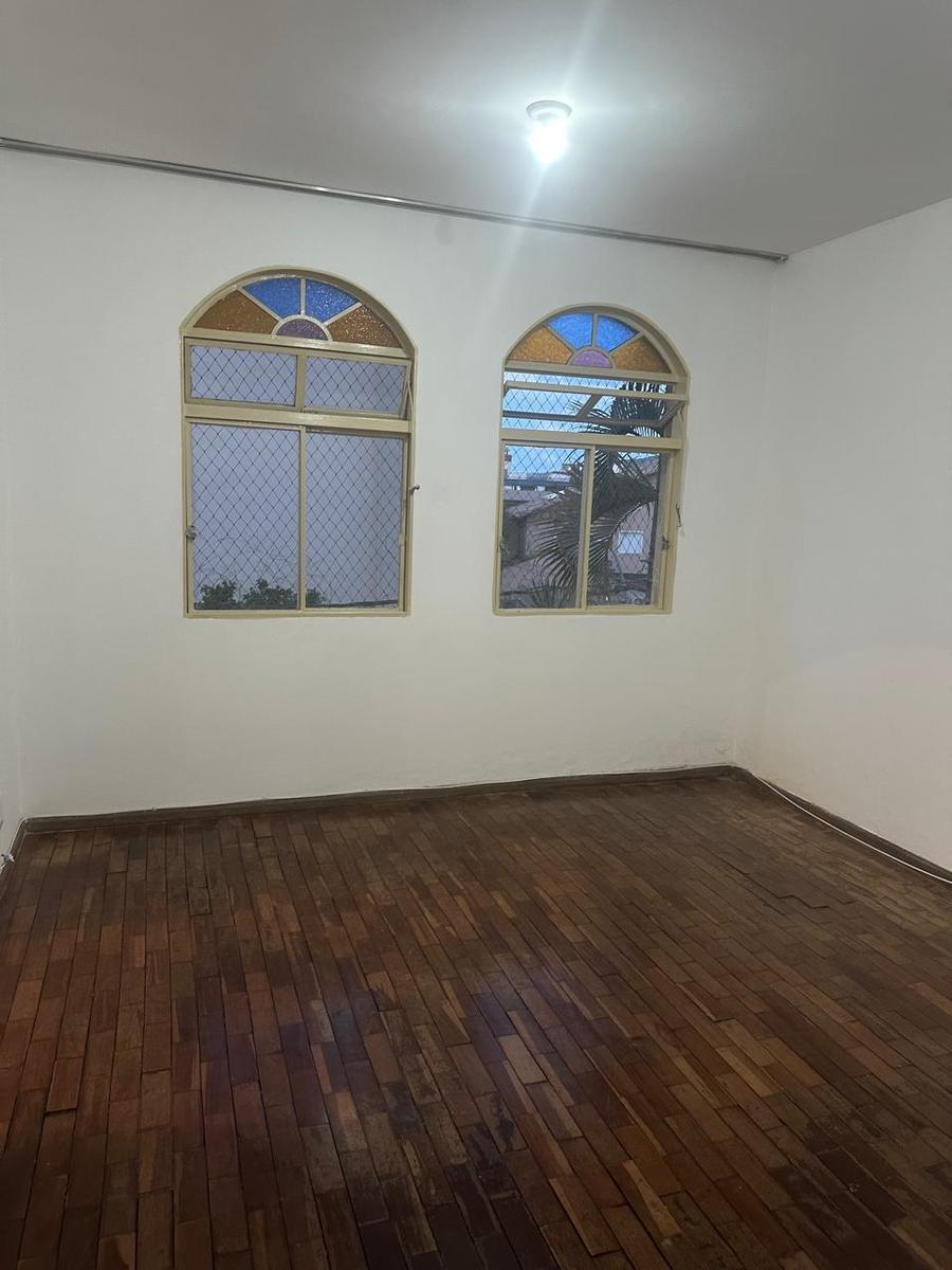 Apartamento, Sagrada Família, 2 Quartos, 1 Vaga