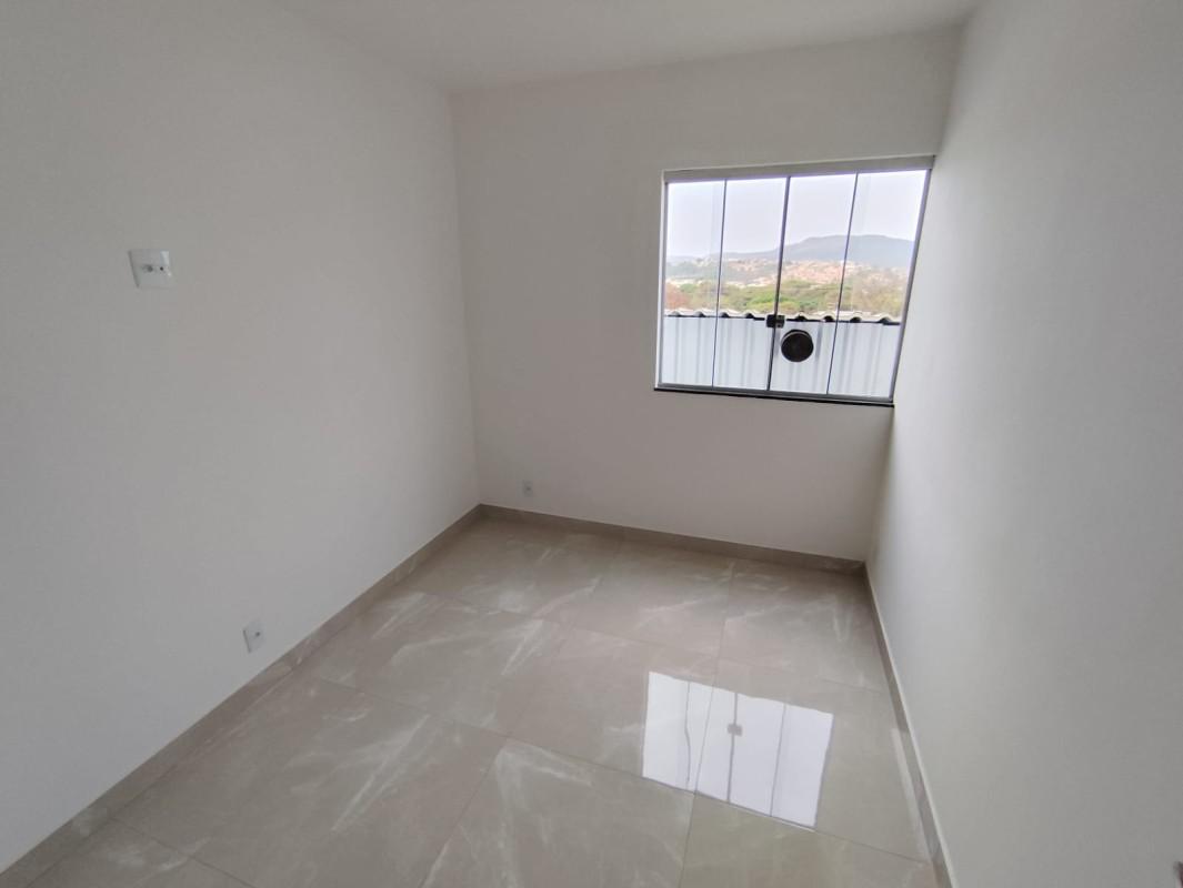 Casa, Alto das Flores, 2 Quartos, 1 Vaga, 1 Suíte