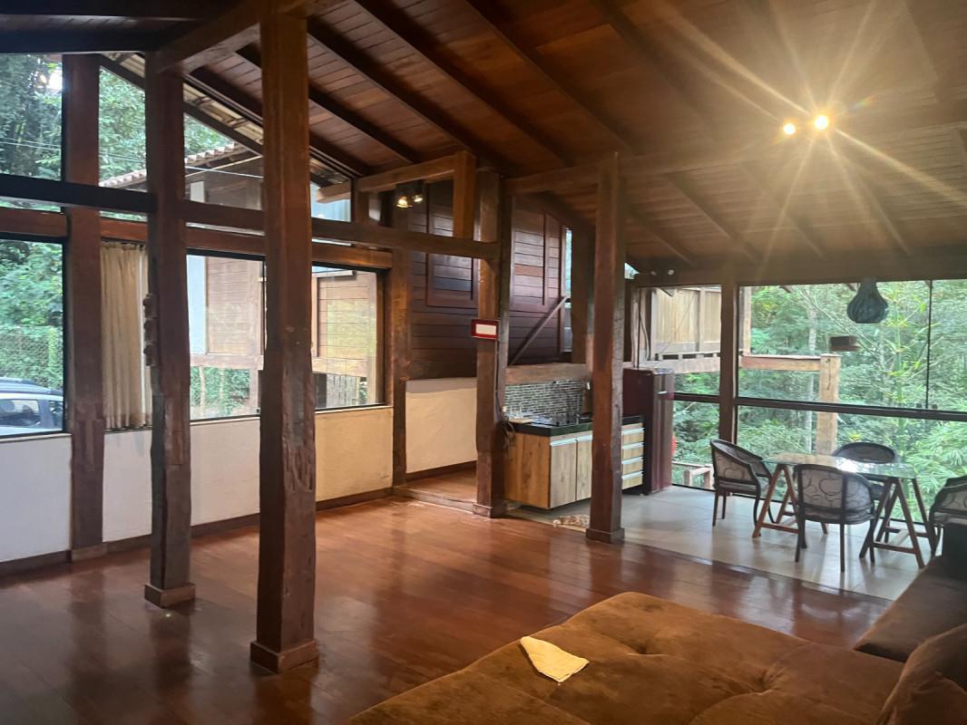 Casa, São Sebastião das Águas Claras, 5 Quartos, 6 Vagas, 4 Suítes