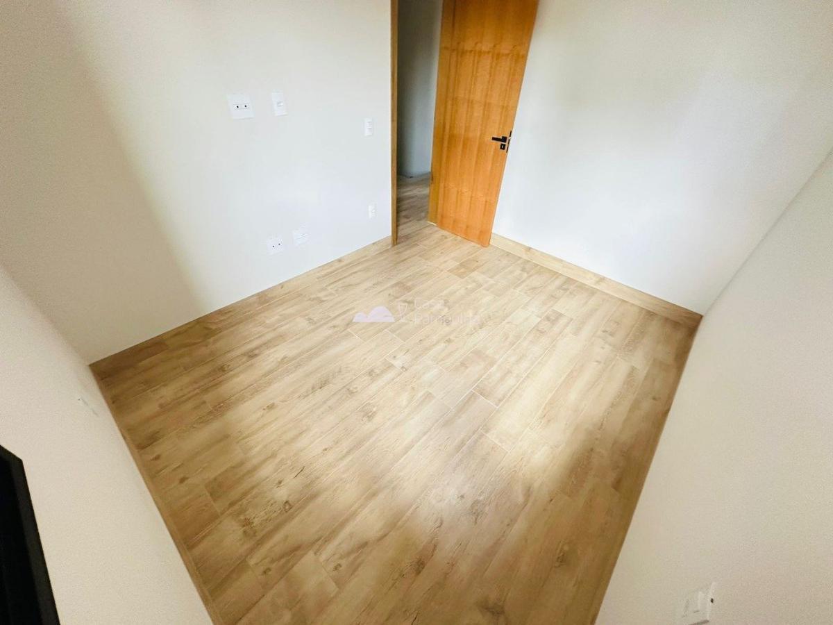 Casa, Jaraguá, 4 Quartos, 3 Vagas, 1 Suíte