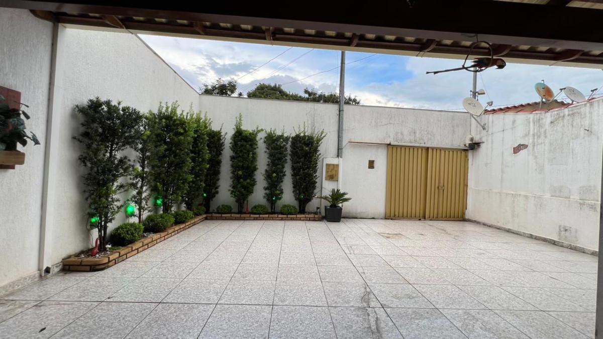Casa, Guanabara, 3 Quartos, 2 Vagas, 1 Suíte