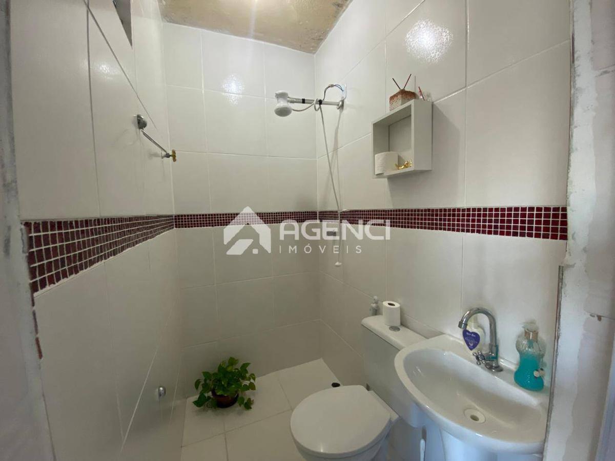 Casa, Santa Maria, 3 Quartos, 0 Vaga, 1 Suíte