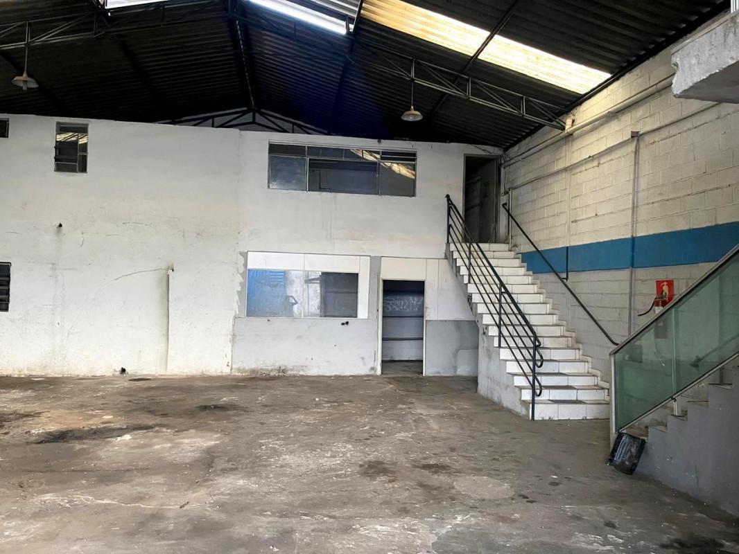 Galpão, Arvoredo, 0 Quarto, 5 Vagas