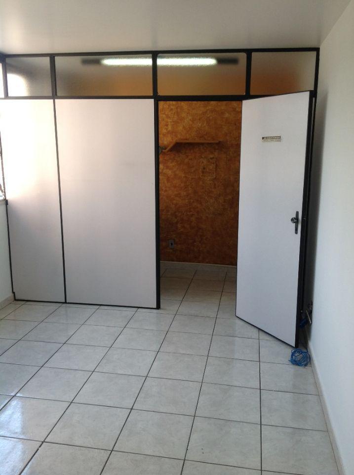 Sala, Barro Preto, 0 Quarto, 1 Vaga