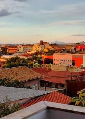 Casa, Arvoredo, 2 Quartos, 2 Vagas, 1 Suíte
