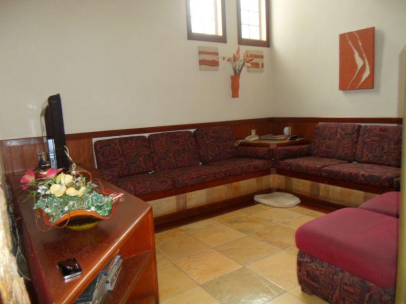 Casa, Castelo, 4 Quartos, 4 Vagas, 1 Suíte