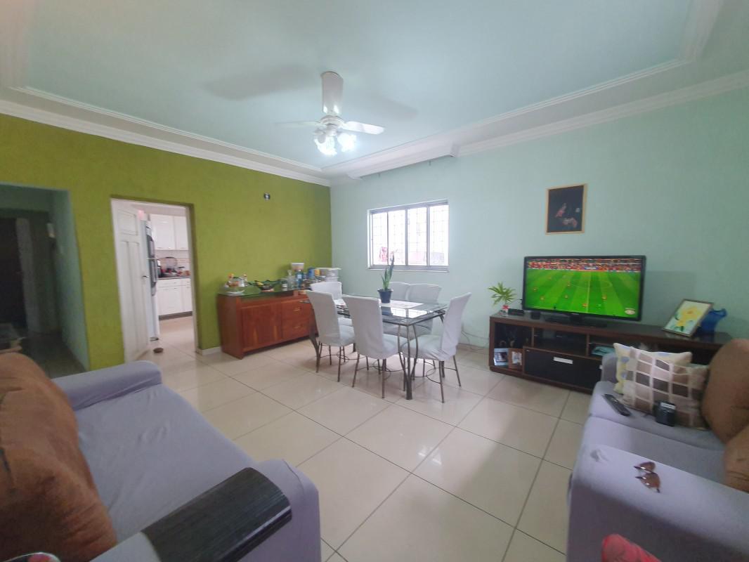 Casa, Nova Suíssa, 4 Quartos, 2 Vagas, 1 Suíte