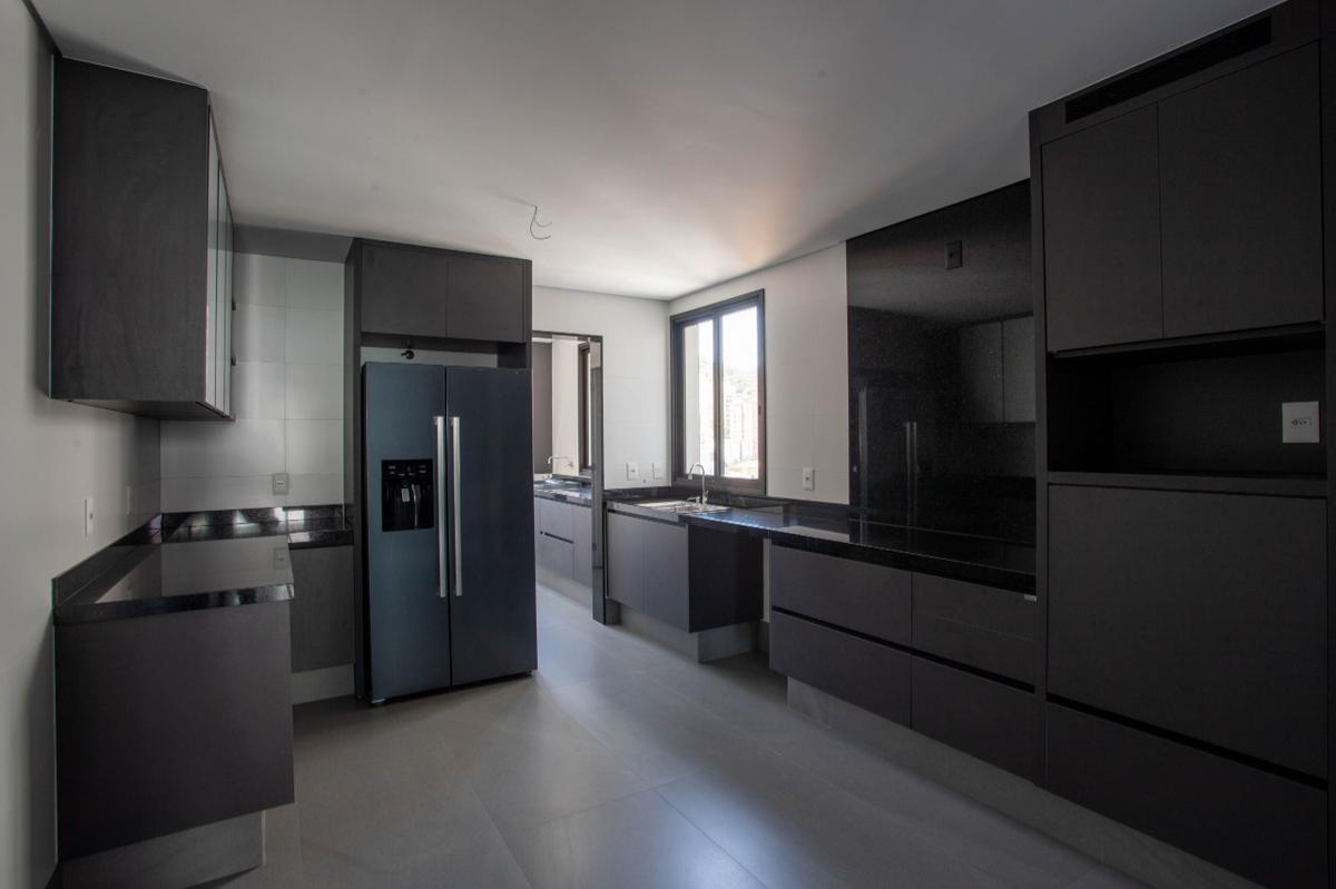 Apartamento, Serra, 4 Quartos, 3 Vagas, 2 Suítes