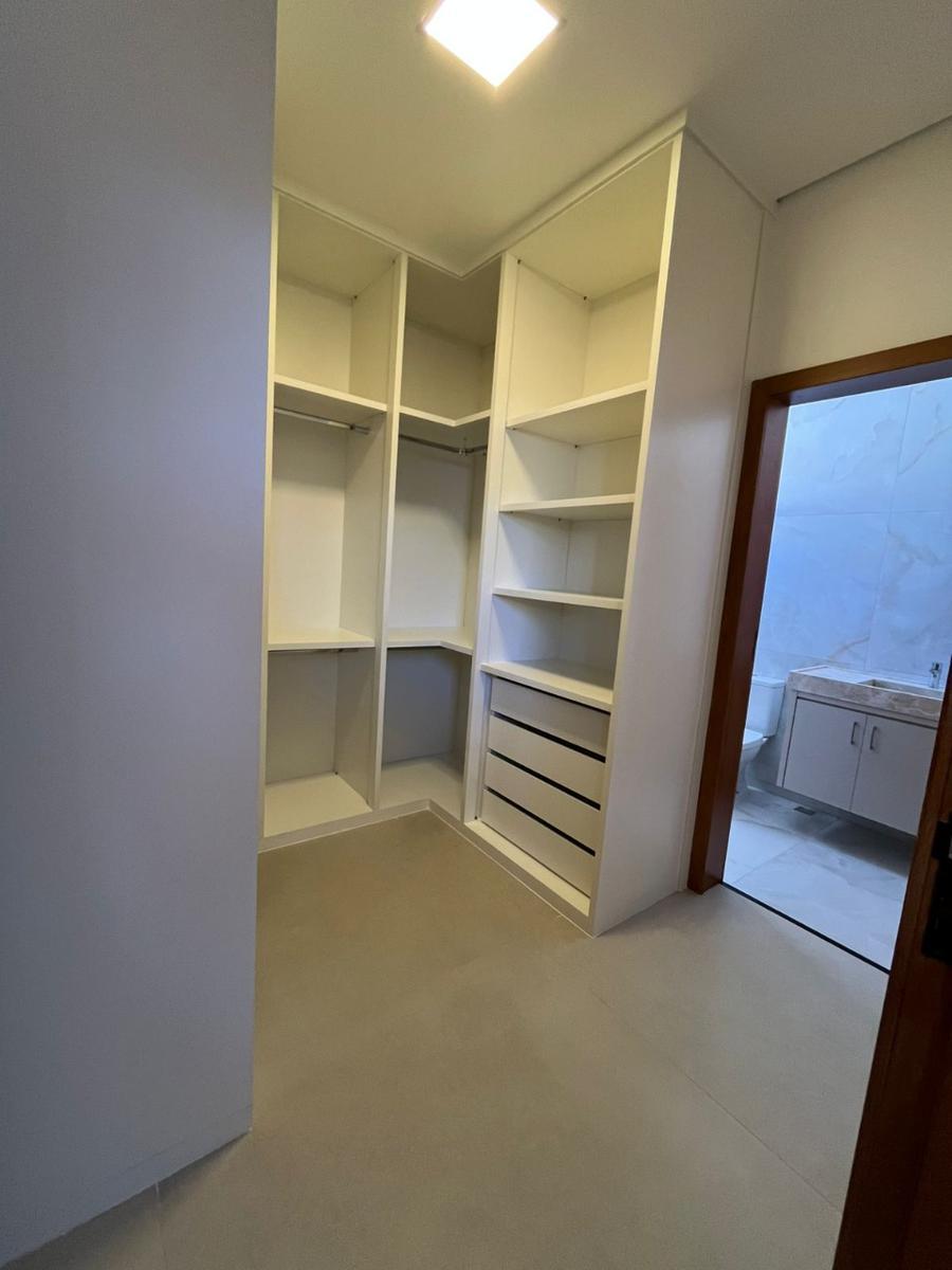 Casa, Joá, 3 Quartos, 4 Vagas, 3 Suítes