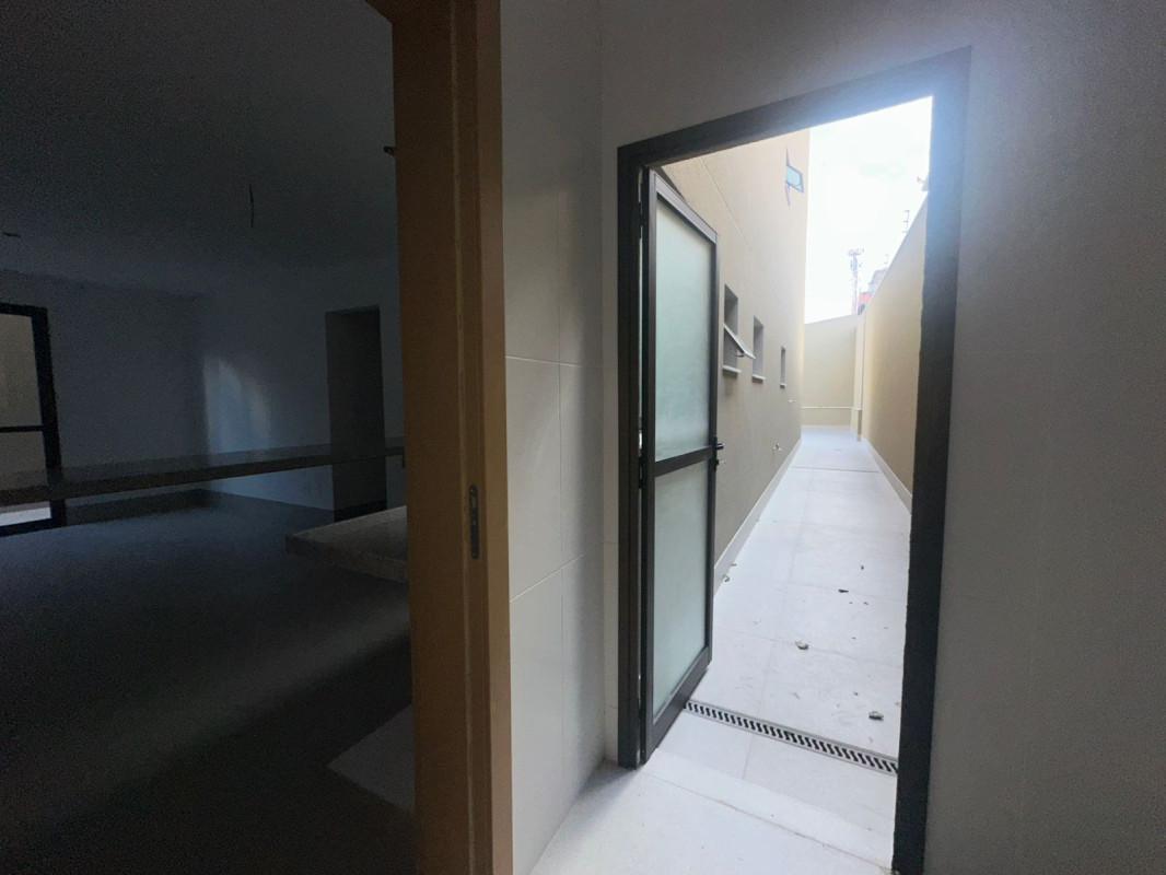 Apartamento, Esplanada, 4 Quartos, 2 Vagas, 1 Suíte