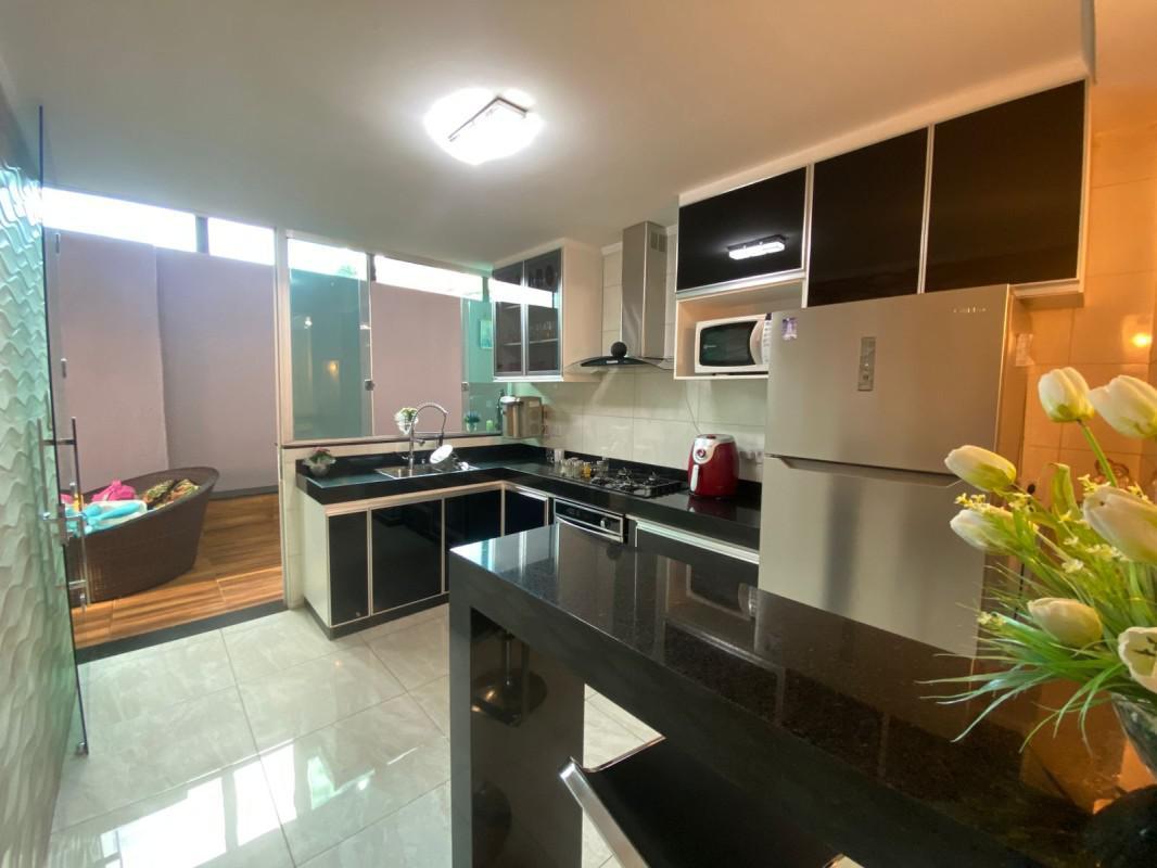 Casa, Tirol, 3 Quartos, 3 Vagas, 1 Suíte