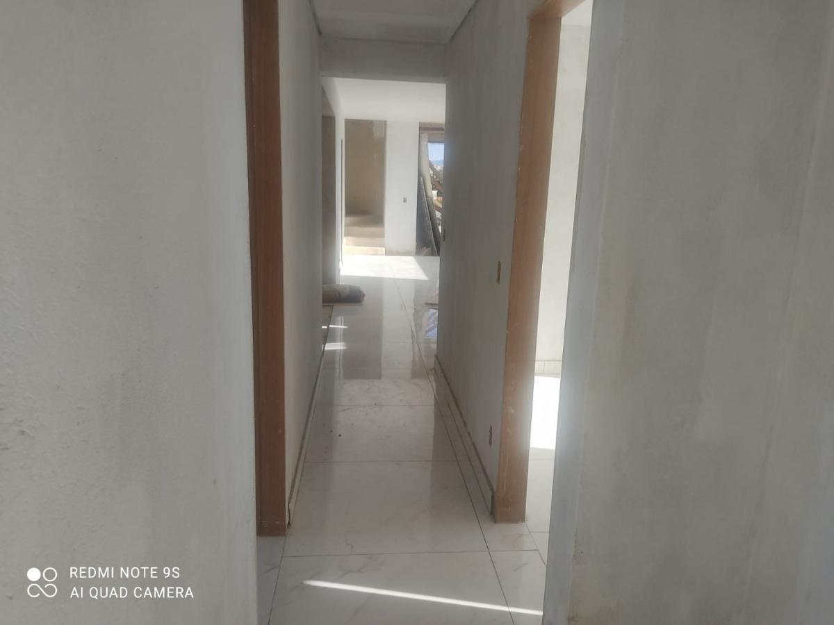 Apartamento, Jaraguá, 4 Quartos, 3 Vagas, 2 Suítes