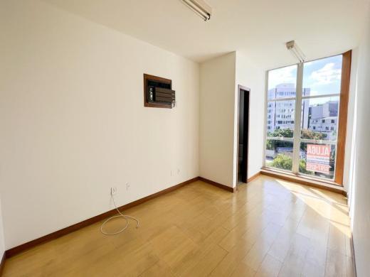 Andar, Santa Efigênia, 0 Quarto, 2 Vagas