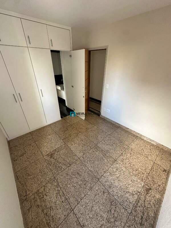 Apartamento, Funcionários, 4 Quartos, 2 Vagas, 1 Suíte