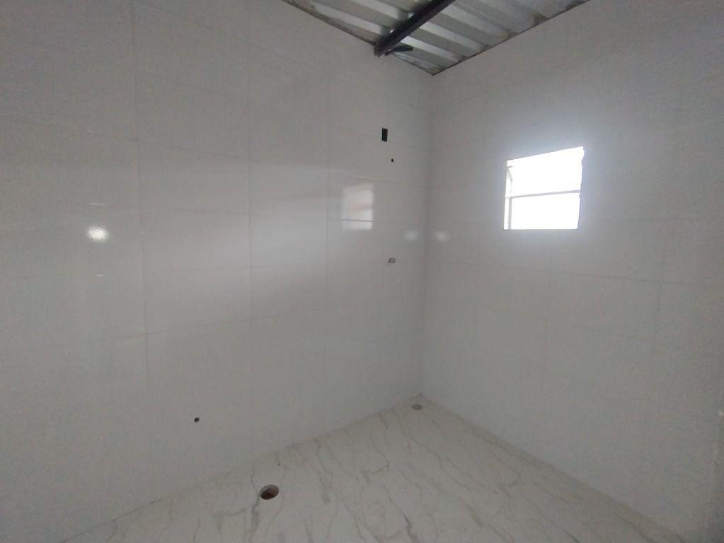 Casa, Santo Antônio (roça Grande), 4 Quartos, 0 Vaga