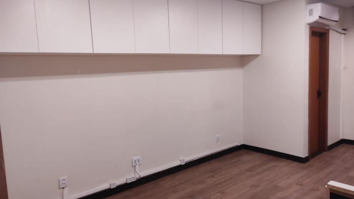 Sala, Estoril, 0 Quarto, 0 Vaga
