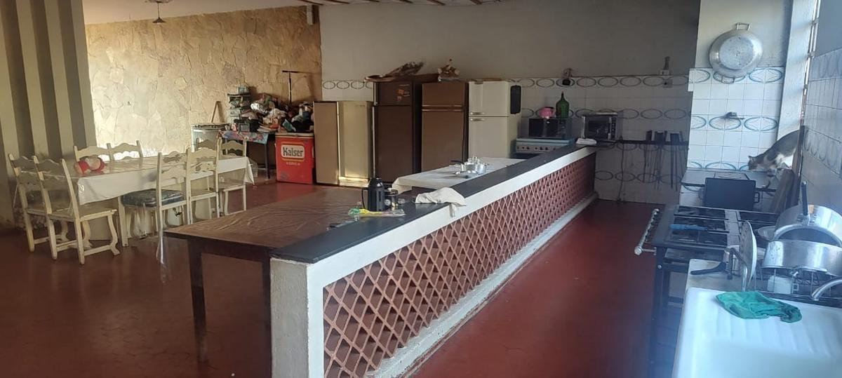 Casa, Várzea, 4 Quartos, 5 Vagas, 2 Suítes