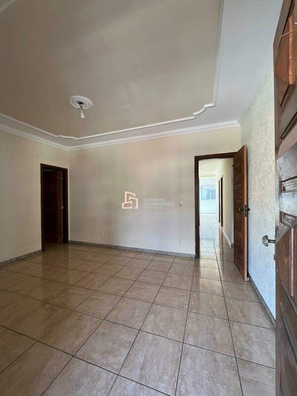 Casa, Milanez, 4 Quartos, 2 Vagas