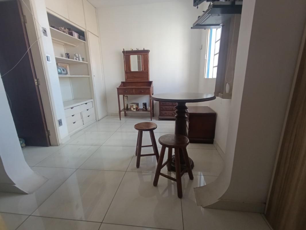 Apartamento, Sagrada Família, 2 Quartos, 1 Vaga