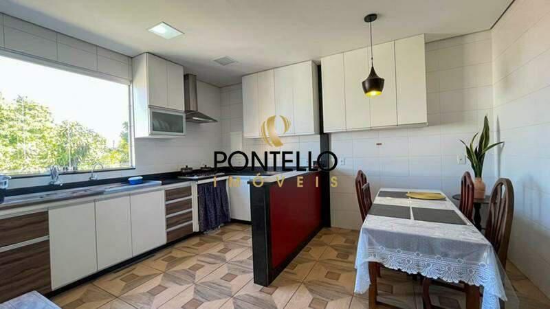 Apartamento, Floresta, 6 Quartos, 0 Vaga, 1 Suíte