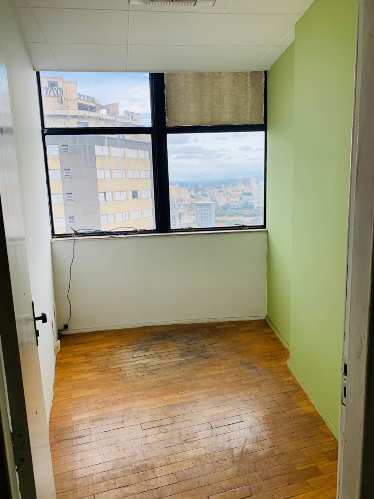 Sala, Centro, 0 Quarto, 0 Vaga