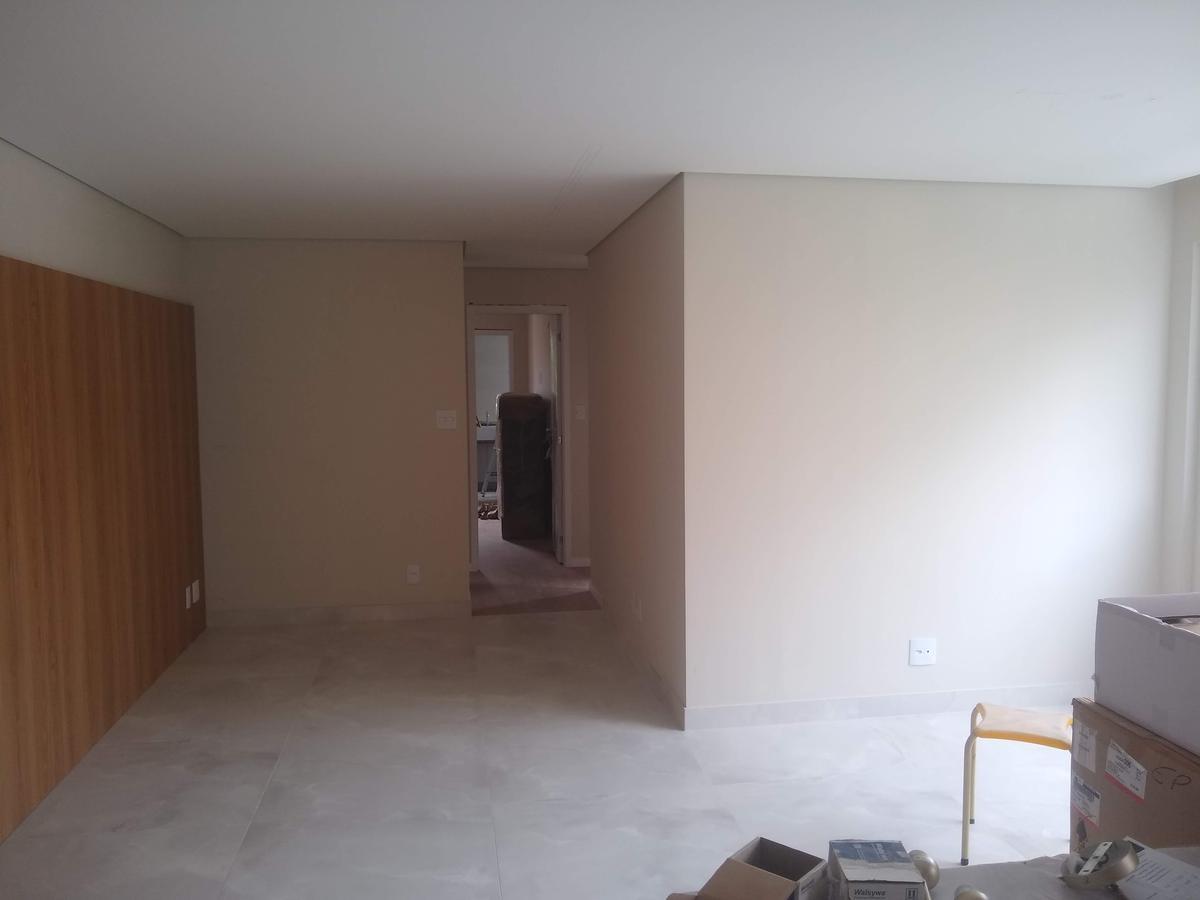 Apartamento, Sagrada Família, 3 Quartos, 2 Vagas, 1 Suíte