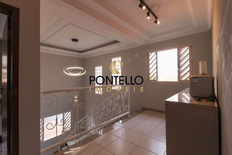 Casa, João Pinheiro, 5 Quartos, 5 Vagas, 1 Suíte