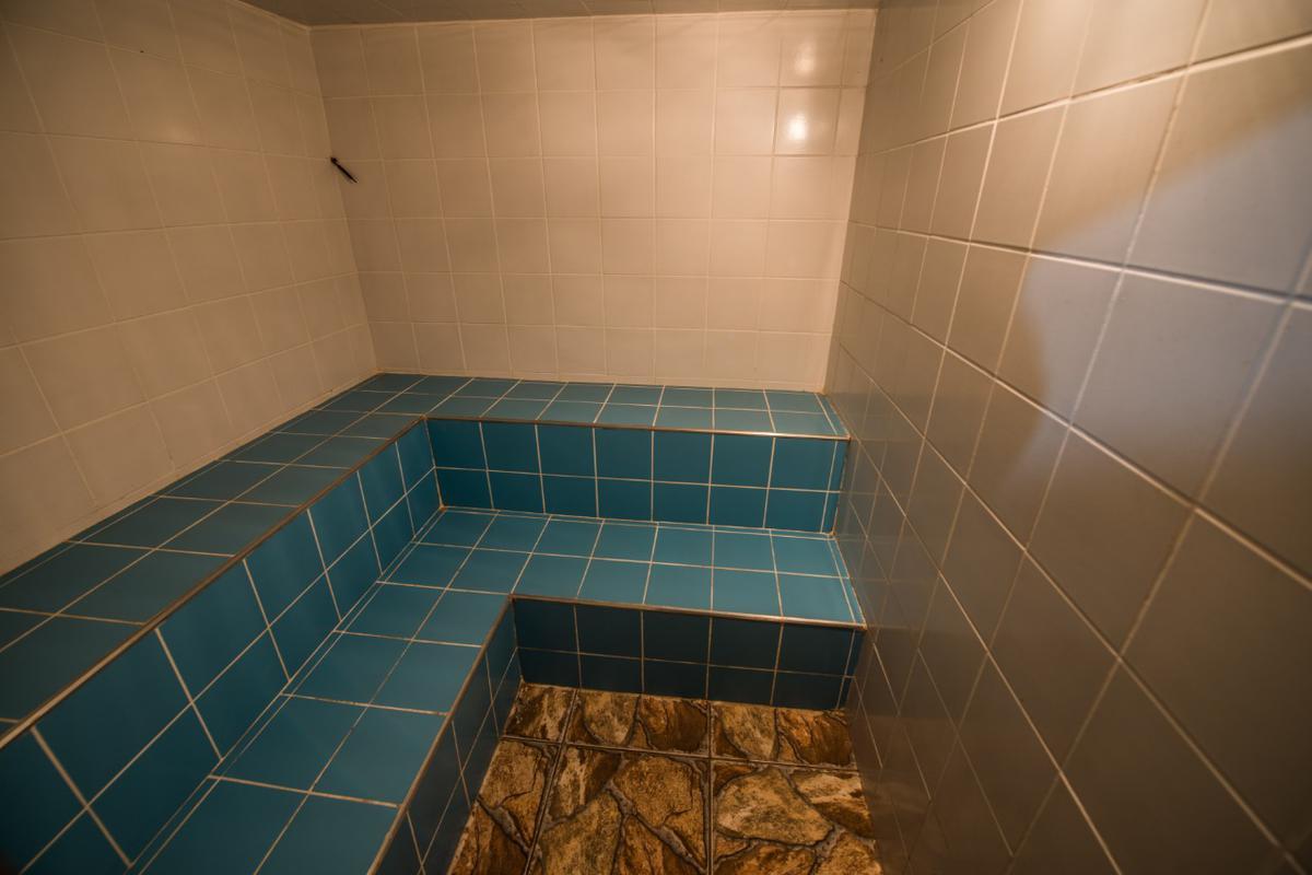 Hotel, Retiro do Chalé, 4 Quartos, 3 Vagas, 2 Suítes