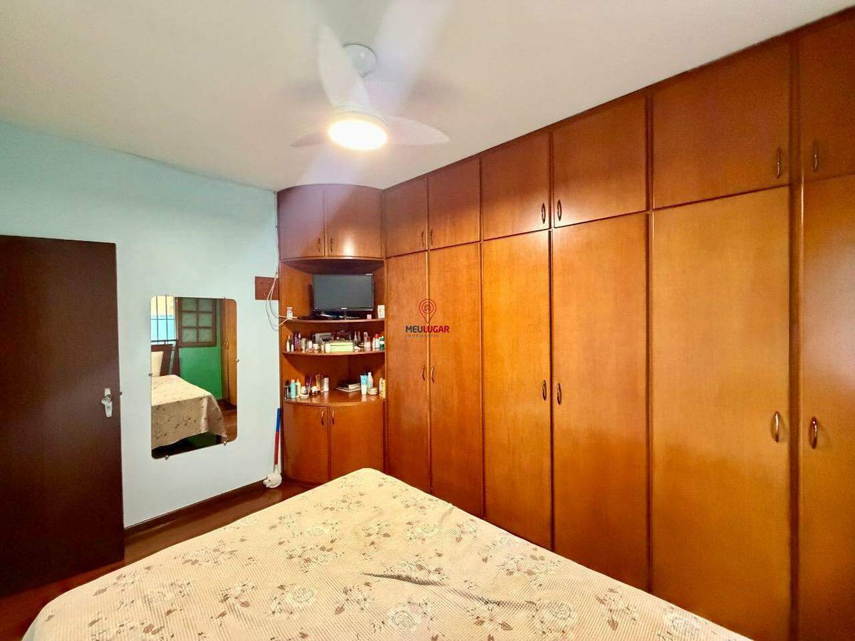 Casa, Tirol, 3 Quartos, 2 Vagas, 1 Suíte