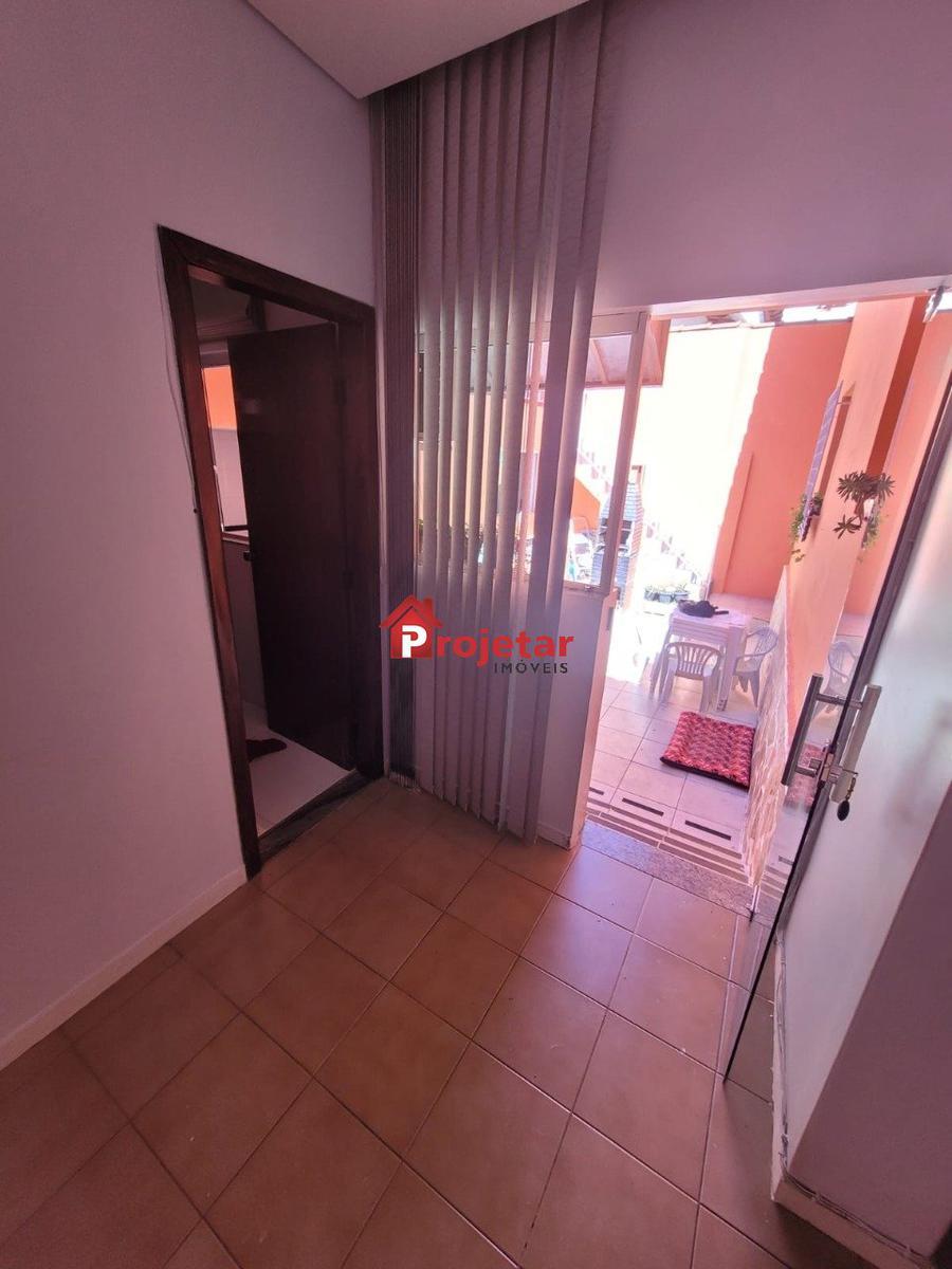 Casa, Floresta, 3 Quartos, 2 Vagas, 1 Suíte