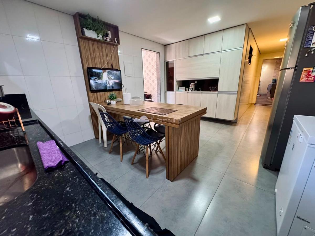 Casa, Rio Branco, 2 Quartos, 4 Vagas