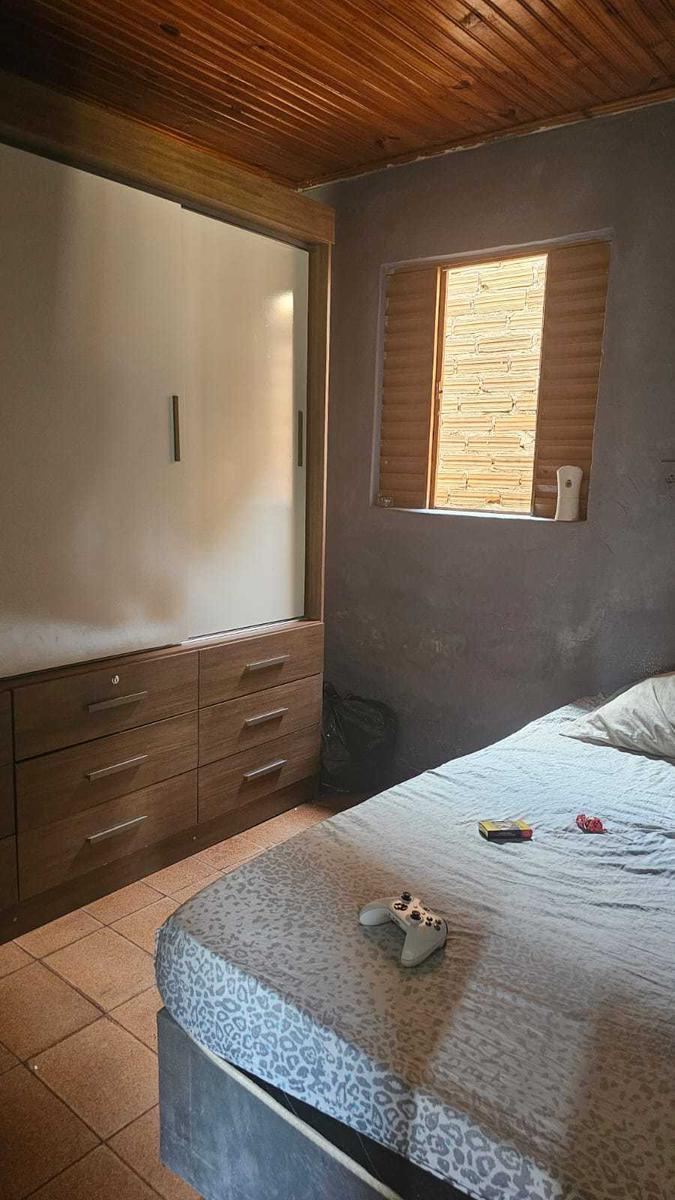 Casa, Horto, 2 Quartos, 0 Vaga