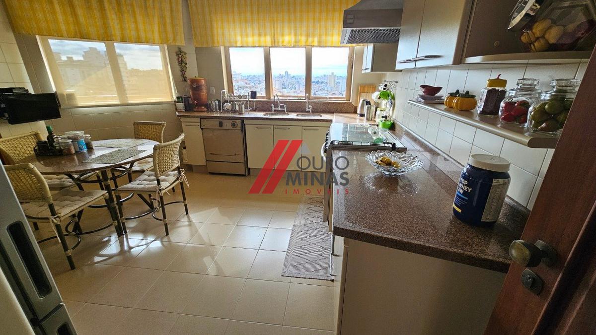 Casa, São Lucas, 4 Quartos, 3 Vagas, 1 Suíte