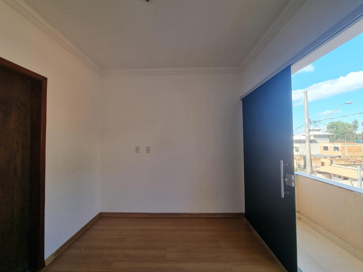 Casa, Masterville, 2 Quartos, 1 Vaga, 1 Suíte