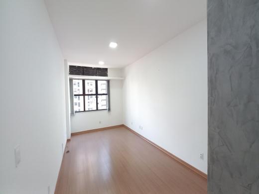 Sala, Centro, 0 Quarto, 1 Vaga