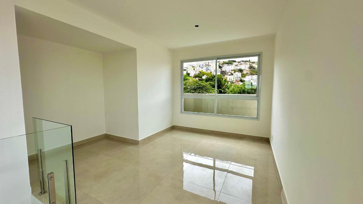 Cobertura, Santa Efigênia, 2 Quartos, 1 Vaga, 1 Suíte