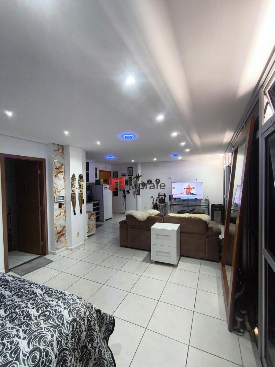 Apartamento, Centro, 2 Quartos, 0 Vaga