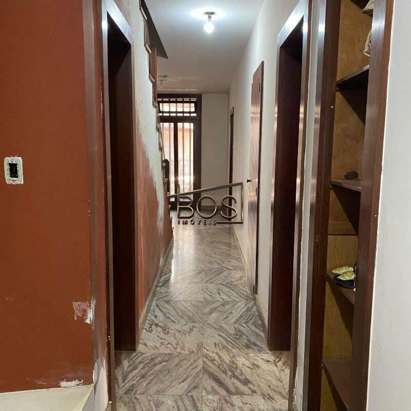 Casa, Santa Helena, 4 Quartos, 4 Vagas, 2 Suítes