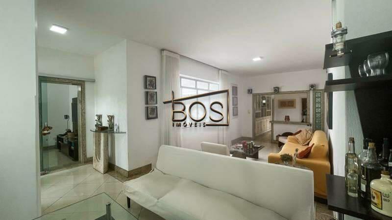 Casa, São Lucas, 7 Quartos, 3 Vagas, 1 Suíte