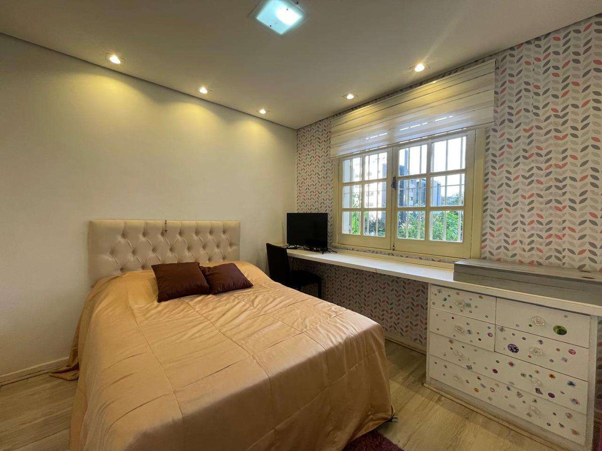 Casa, Santa Lúcia, 5 Quartos, 4 Vagas, 1 Suíte