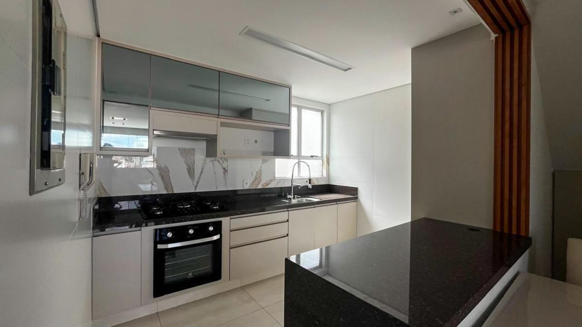 Cobertura, União, 4 Quartos, 2 Vagas, 2 Suítes