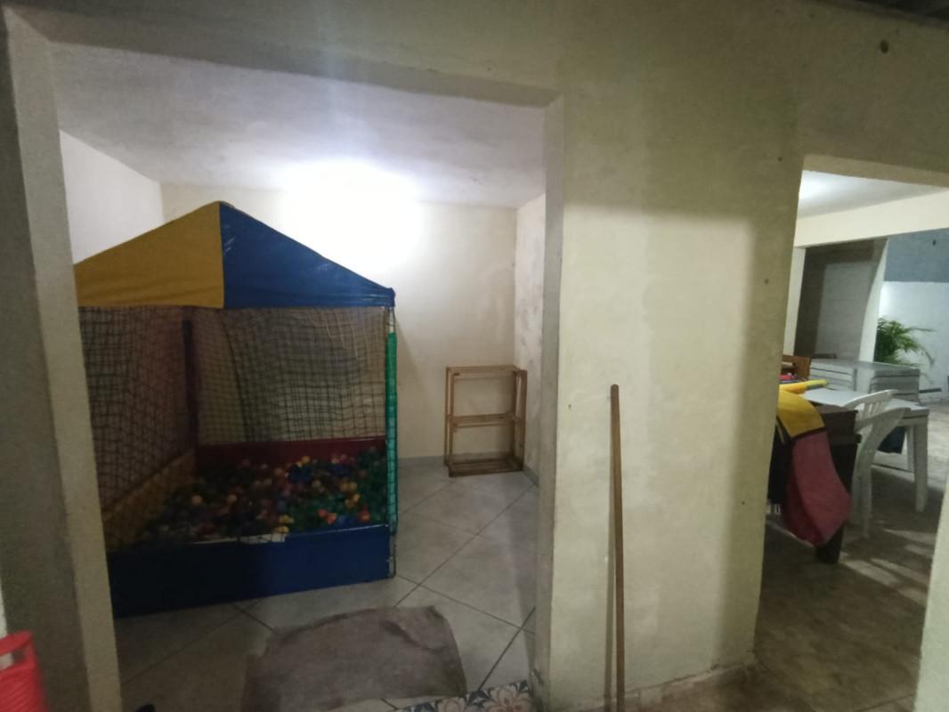 Casa Comercial, Vila Nova Vista, 3 Quartos, 4 Vagas, 1 Suíte