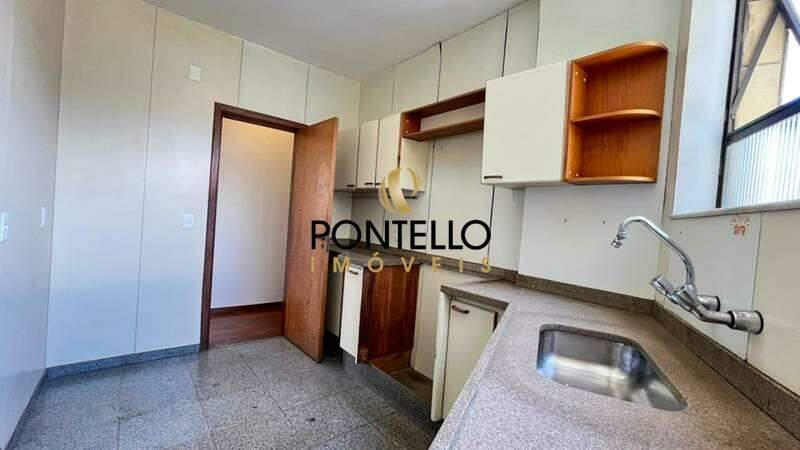 Apartamento, Cruzeiro, 4 Quartos, 2 Vagas, 1 Suíte