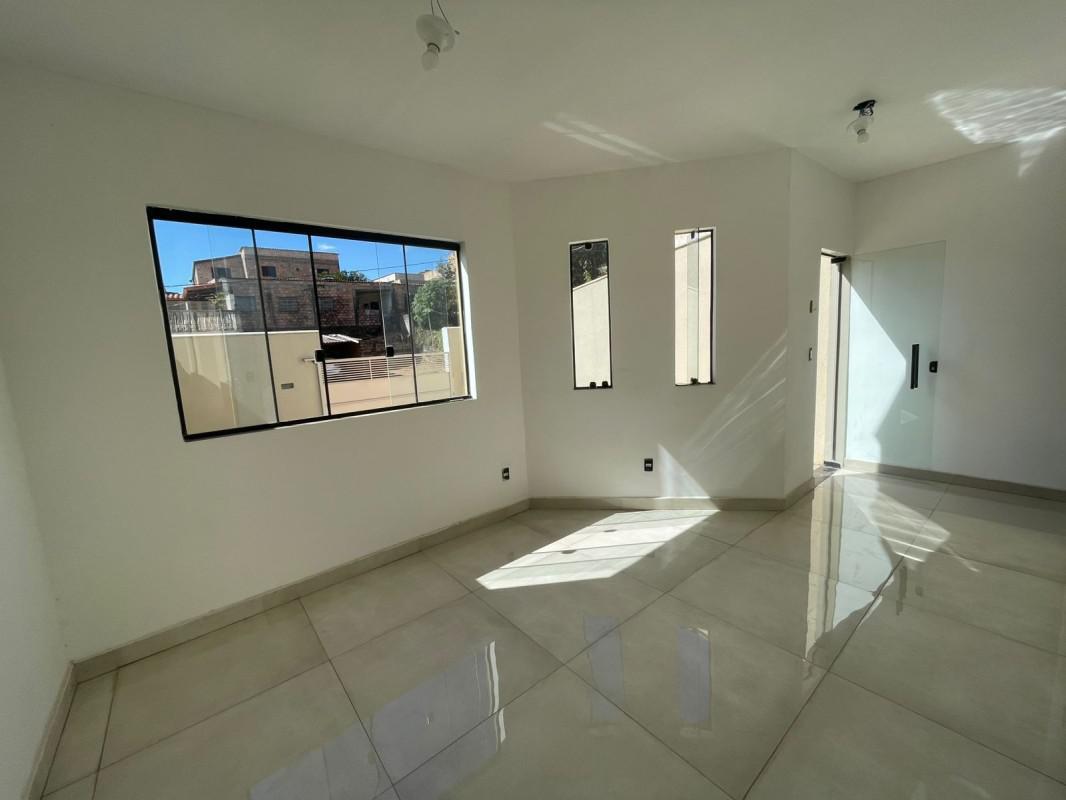 Casa, Serra Azul, 2 Quartos, 2 Vagas, 1 Suíte