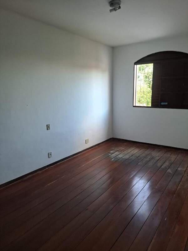 Casa, Nova Suíssa, 4 Quartos, 3 Vagas, 1 Suíte
