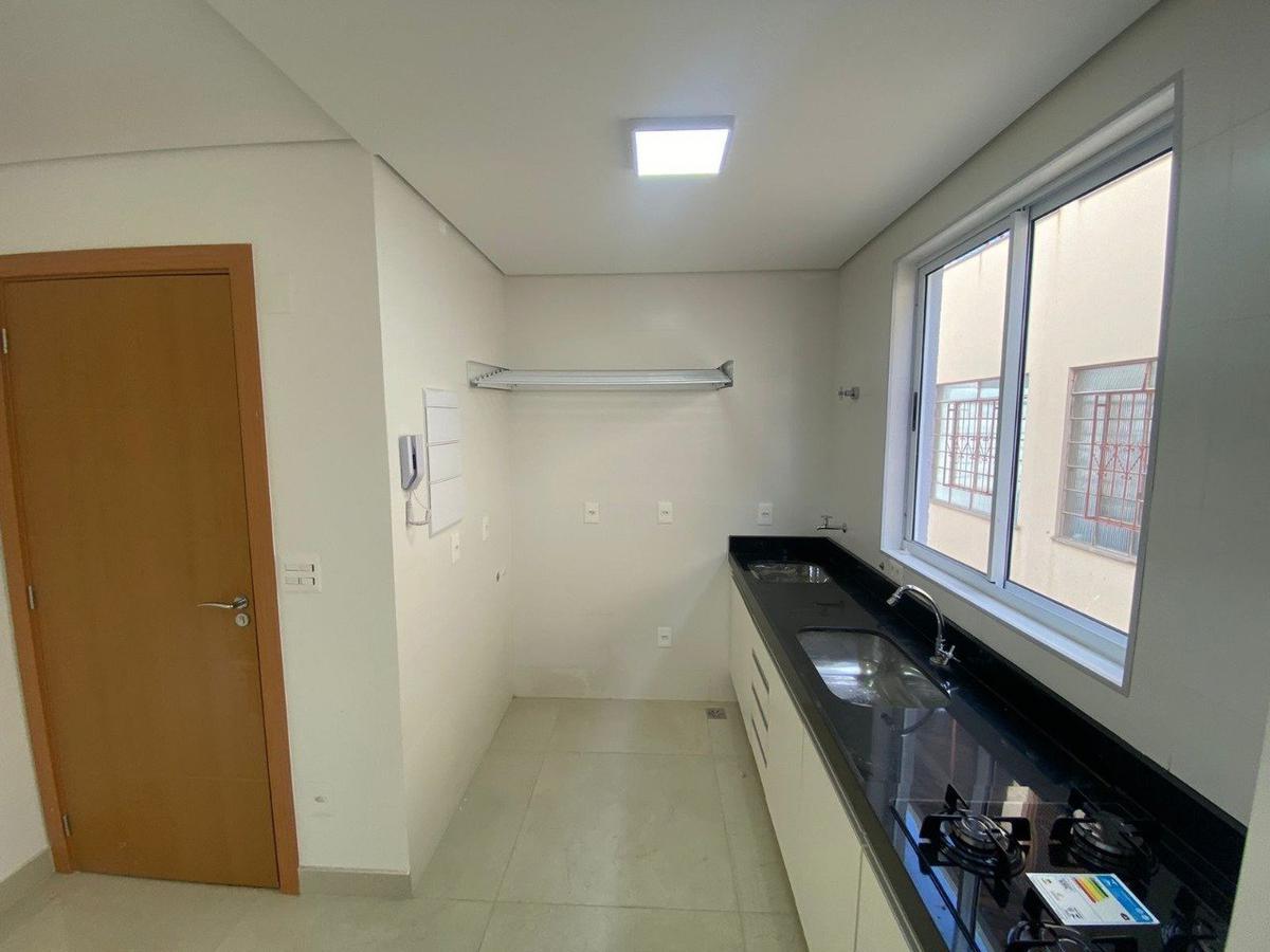 Apartamento, Sagrada Família, 1 Quarto, 2 Vagas