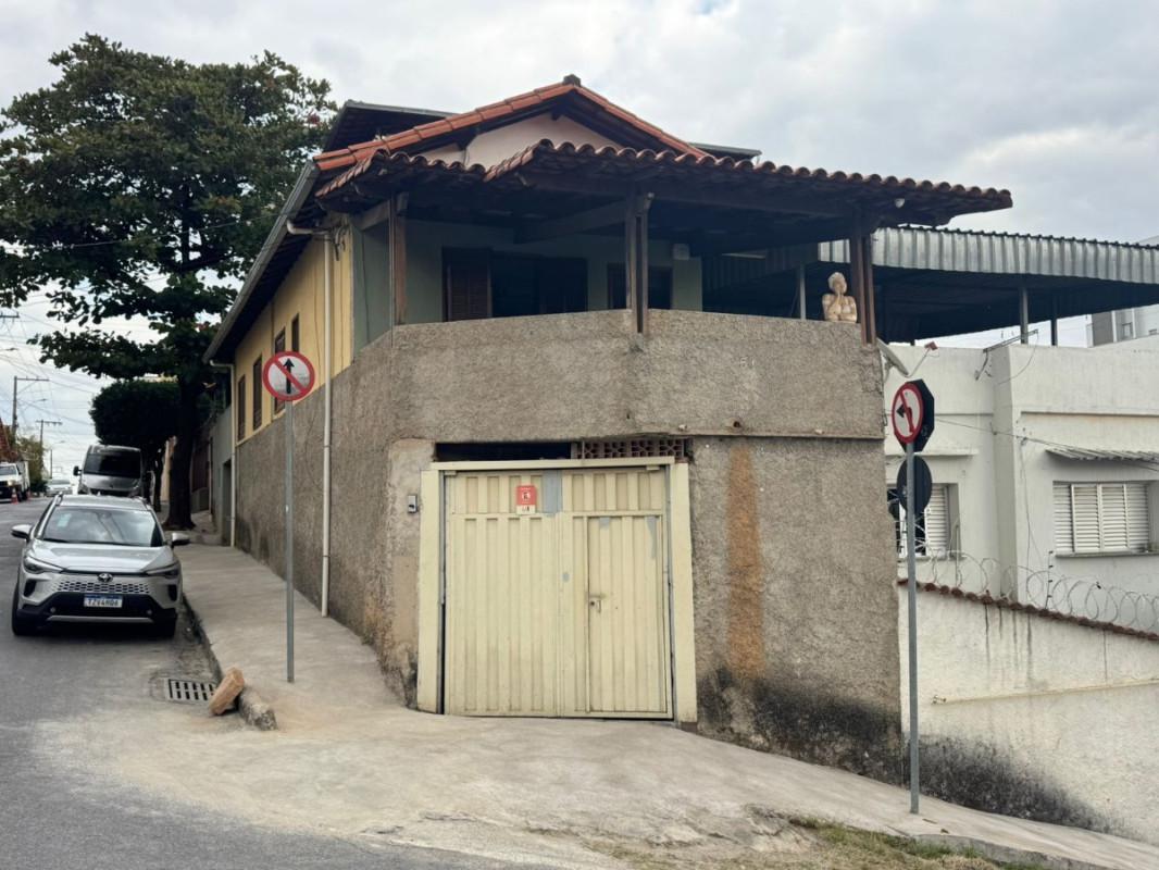 Casa, Graça, 3 Quartos, 2 Vagas, 1 Suíte
