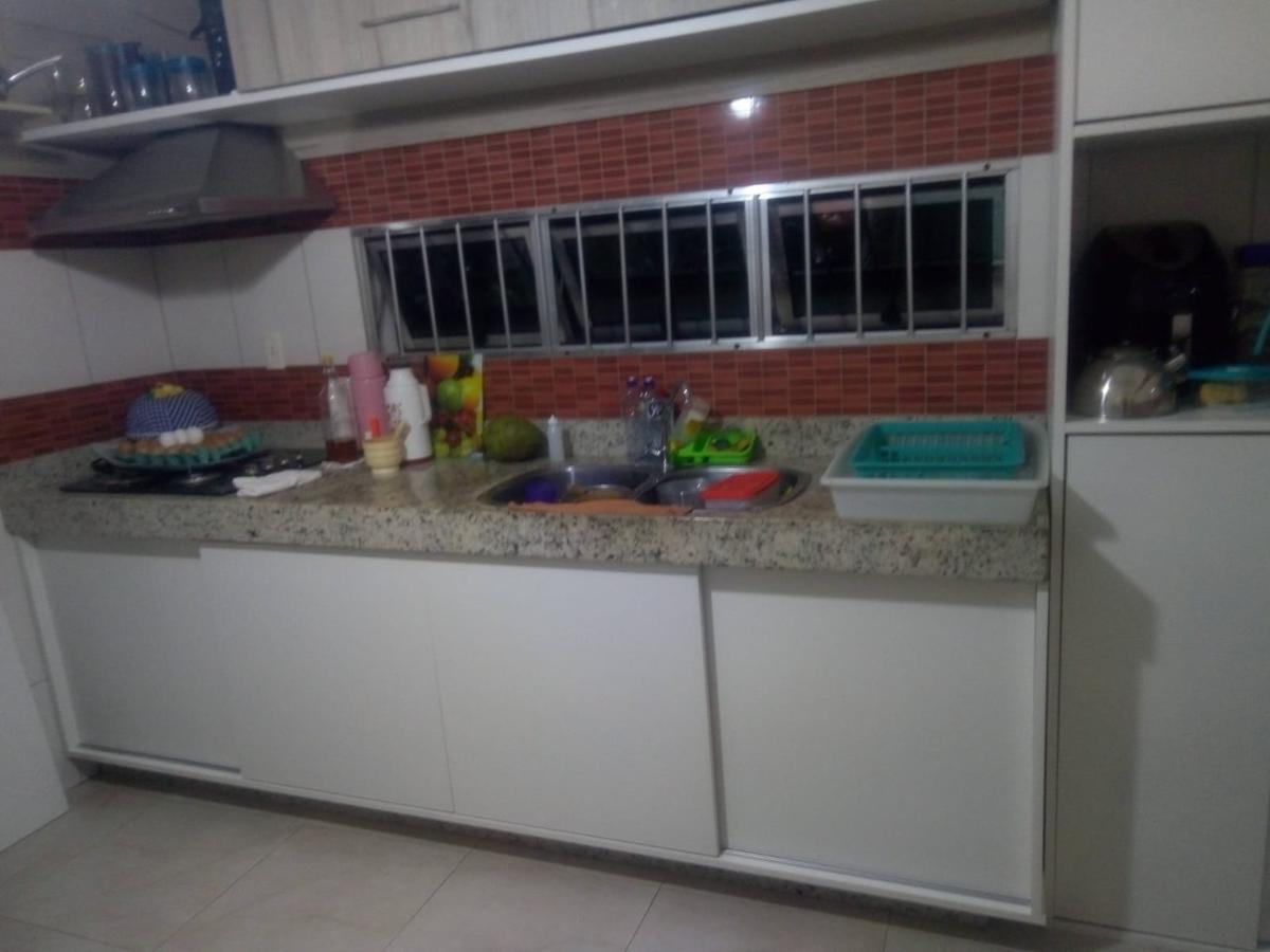 Casa, Alto das Flores, 2 Quartos, 3 Vagas, 1 Suíte