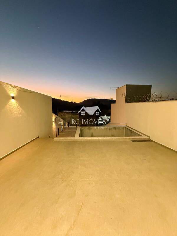 Casa, Masterville, 3 Quartos, 4 Vagas, 3 Suítes